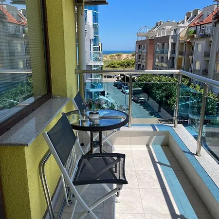 Helios Luxury Апартхотел 2*