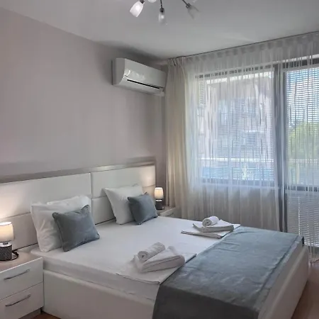 Helios Luxury Апартхотел Приморско