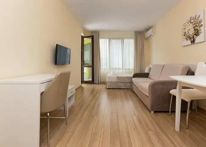 Helios Luxury Apart-hotel 3*