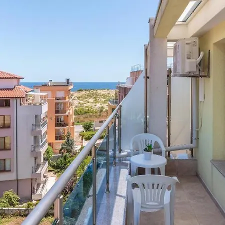 Helios Luxury Aparthotel 3*