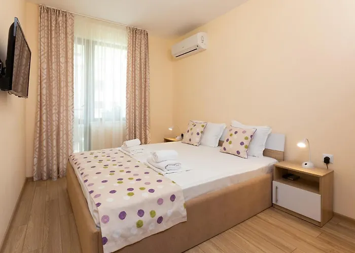 Helios Luxury 3* פרימורסקו