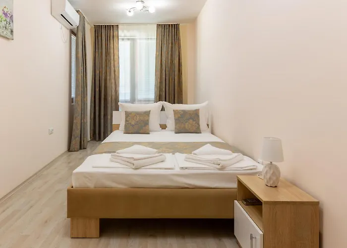 Helios Luxury מלון דירות